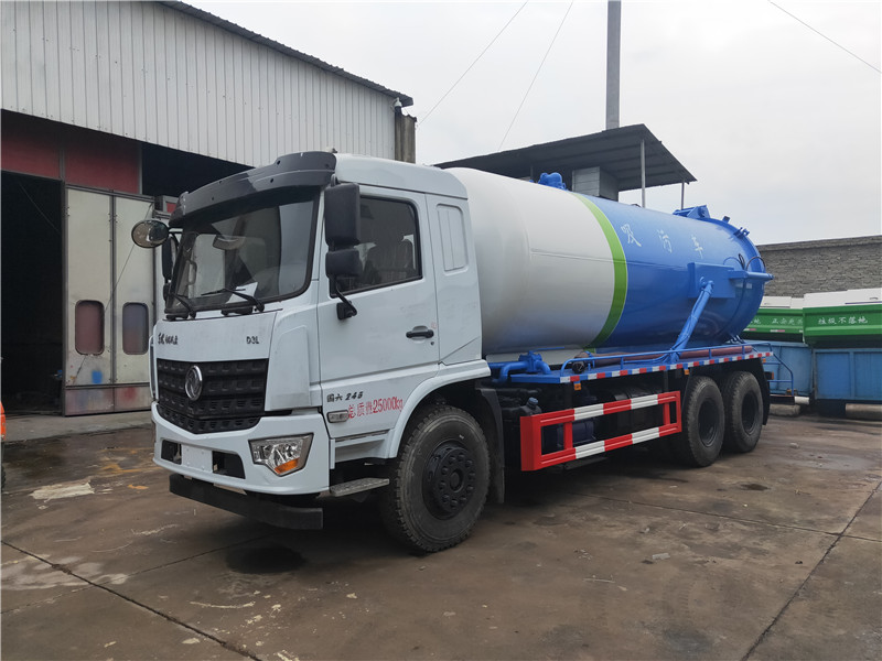 東風(fēng)后雙橋18方吸污車(chē)