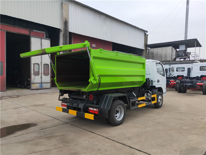 東風多利卡5方6方勾臂垃圾車